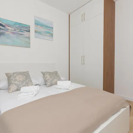 Os Krolewska - Comfortable Apartment In Wilanow Warsaw Exterior photo