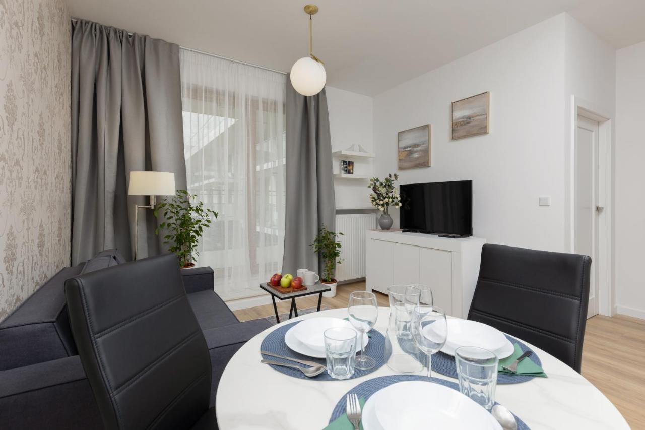 Os Krolewska - Comfortable In Wilanow Apartment
